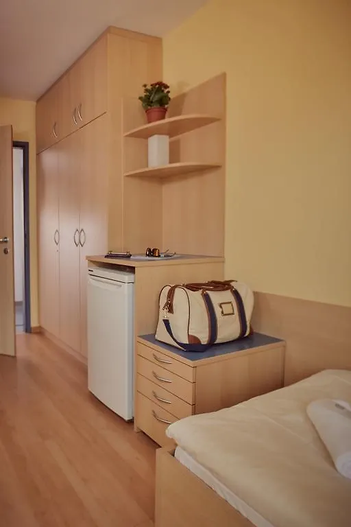 Strawberry Hostel Viyana 0*,  Avusturya