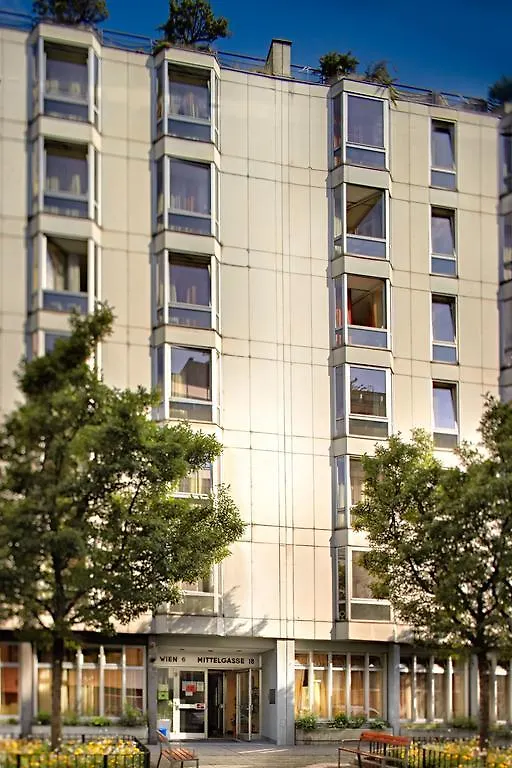 Strawberry Hostel 维也纳